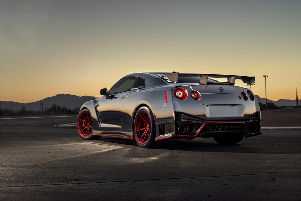 Nissan gtr черный