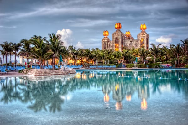 Обои Nassau, Bahamas, Atlantis hotel, Багамские Острова, Нассау, бассейн, пальмы
