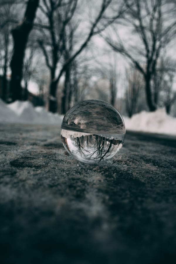 Обои шар, стеклянный, отражение