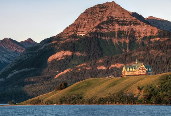 Обои canada, alberta, prince of wales hotel, waterton lakes national park