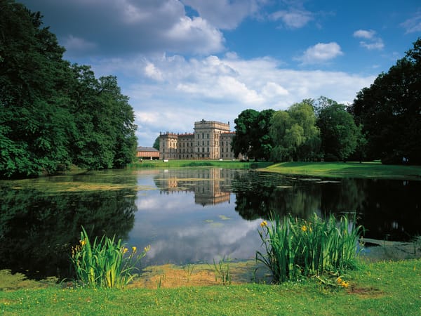 Обои lake, germany, castle, mecklenburg-vorpommern, ludwigslust