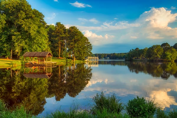 Обои озеро банн, hdr, размышления, пирс, пейзаж, док, облака, небо, туризм, boathouse, летом, живописный