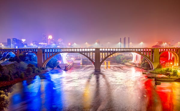 Обои Minneapolis, штат Миннесота, Minnesota, город, иллюминация, ночь, Миннеаполис, река, ночные города, мост, США