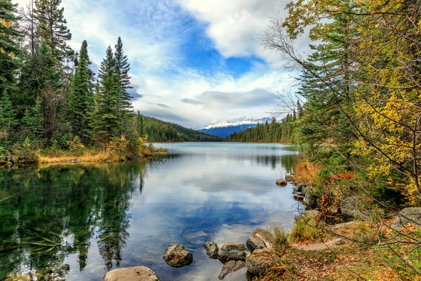 Обои The Valley of the Five Lakes, осень, Jasper National Park, Канада