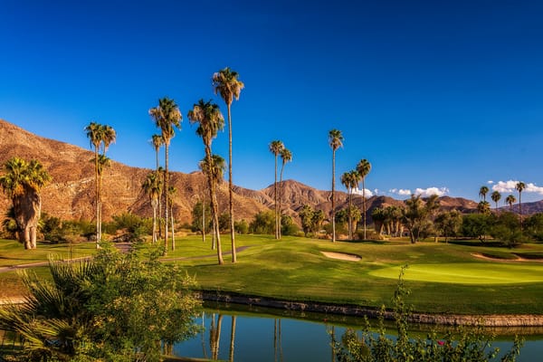 Обои California, горы, поле для гольфа, поле, пейзаж, холмы, водоём