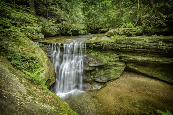 Обои Hidden Falls, природа, Ohio, скалы, лес, деревья, Hocking Hills State Park, пейзаж, водопад