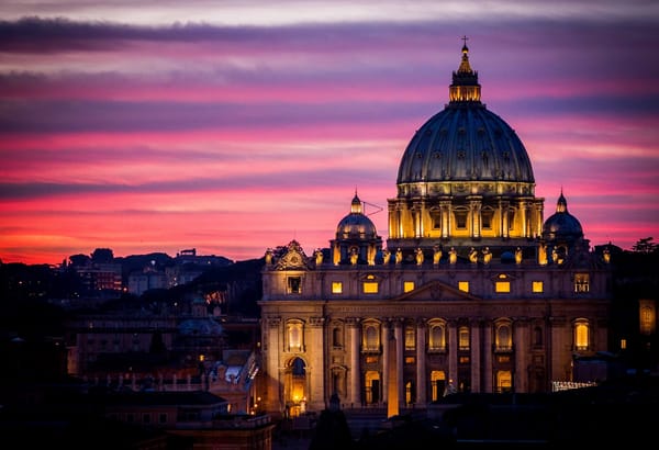 Обои Ватикан, St. Peter's Basilica, вечер, Рим, Italy, Stato della Città del Vaticano, архитектура, Vatican, Rome, город, закат, собор Святого Петра, небо