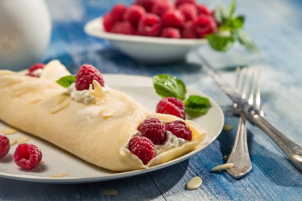 Обои fruit, pancakes, Malinka, малинка, блинчики, Delicious dessert, Вкусный десерт, ягоды