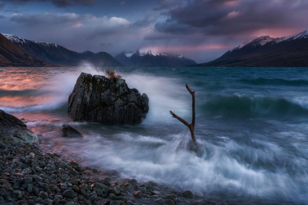 Обои рассвет, озеро, New Zealand, камень, Новая Зеландия, Lake Ohau, Озеро Охау, Southern Alps, Южные Альпы, горы