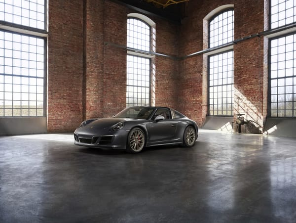 Обои Porsche, Biturbo, помещение, 911 Targa 4 GTS, Exclusive Manufaktur Edition, тарга, 4x4, спецверсия