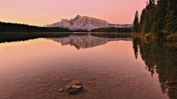 Обои Mount Rundle, Canada, лес, отражение, Two Jack Lake, горы, Банф, дно, Канада, Alberta, Альберта, озеро, Banff National Park