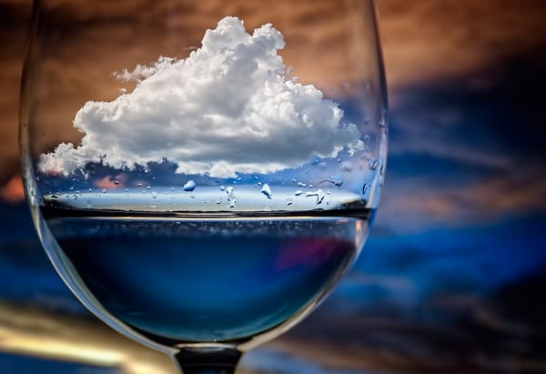 Обои Cloud in a glass, бокал, макро, облако