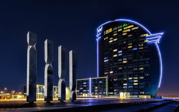 Обои Ciutat Vella, Испания, ночь, подсветка