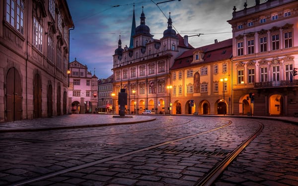 Обои ночной город, prague, здания, czech republic, дома, чехия, мостовая