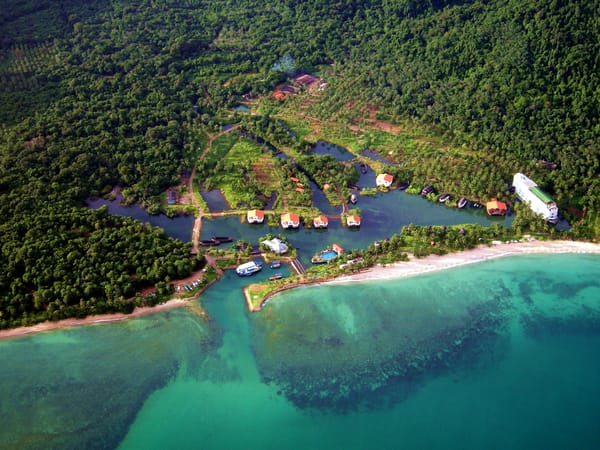 Обои Панорама курорта на острове Чанг,Таиланд